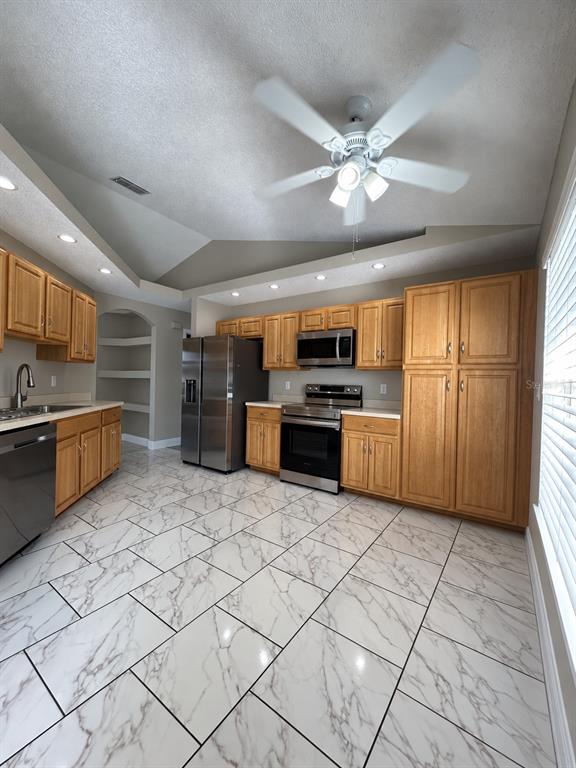 10500 TIMBERCREST ROAD, SPRING HILL, FL — photo 5 of 19
