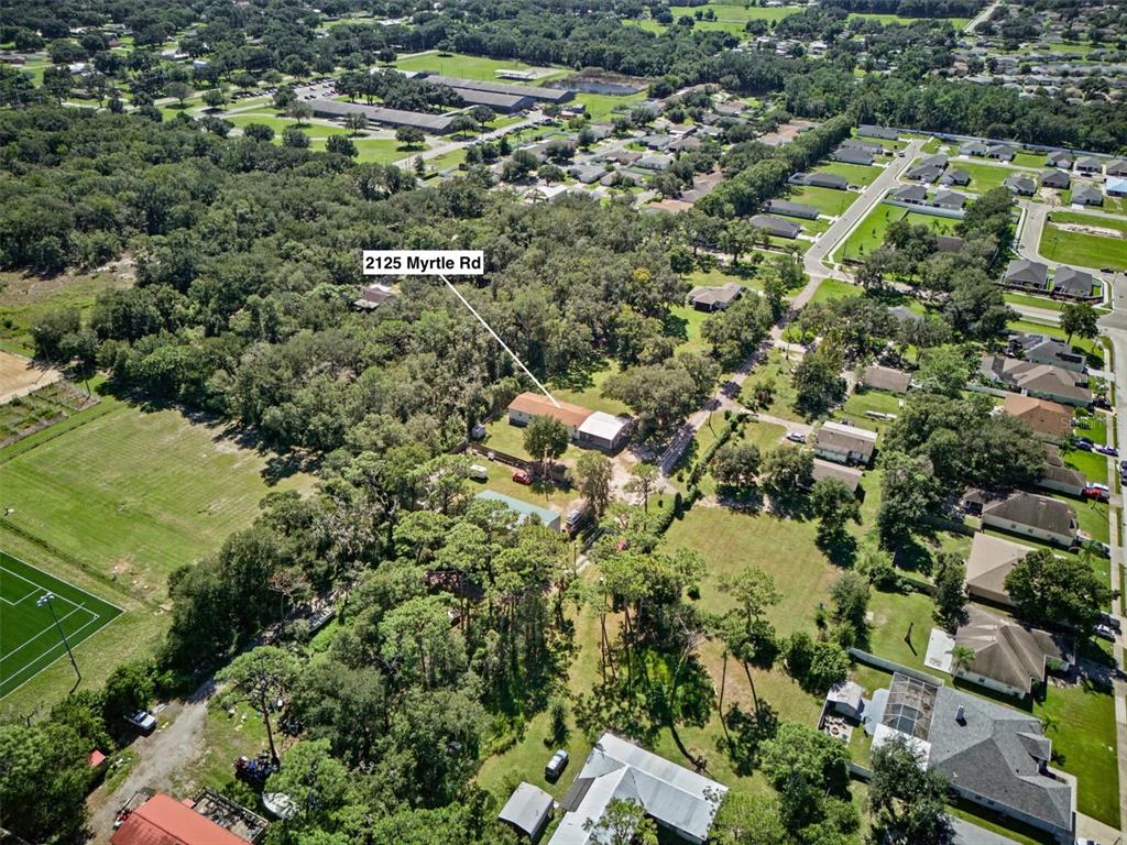 2125 MYRTLE ROAD, LAKELAND, FL — photo 2 of 47