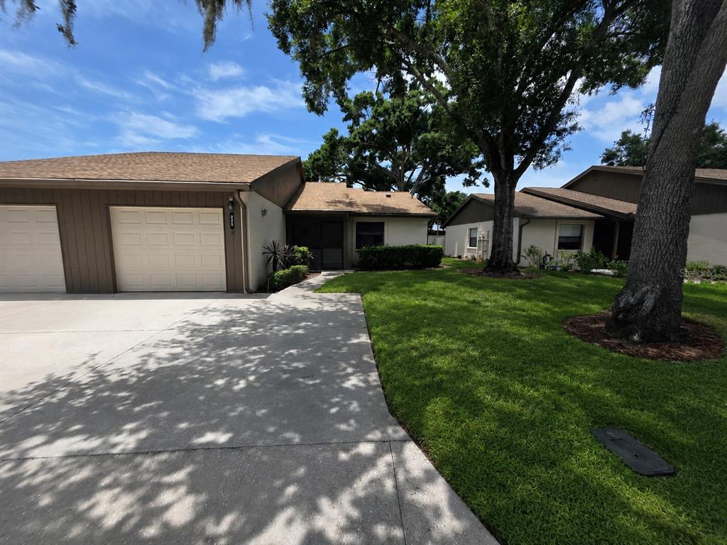 225 OAK HILL DRIVE UNIT 10
