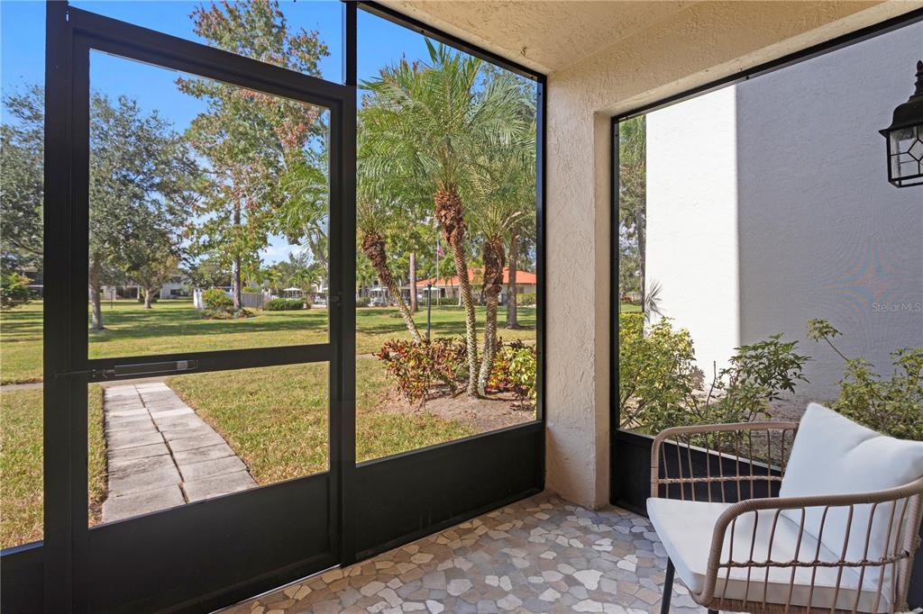 4910 BAY STREET NE UNIT 111, ST PETERSBURG, FL — photo 3 of 29