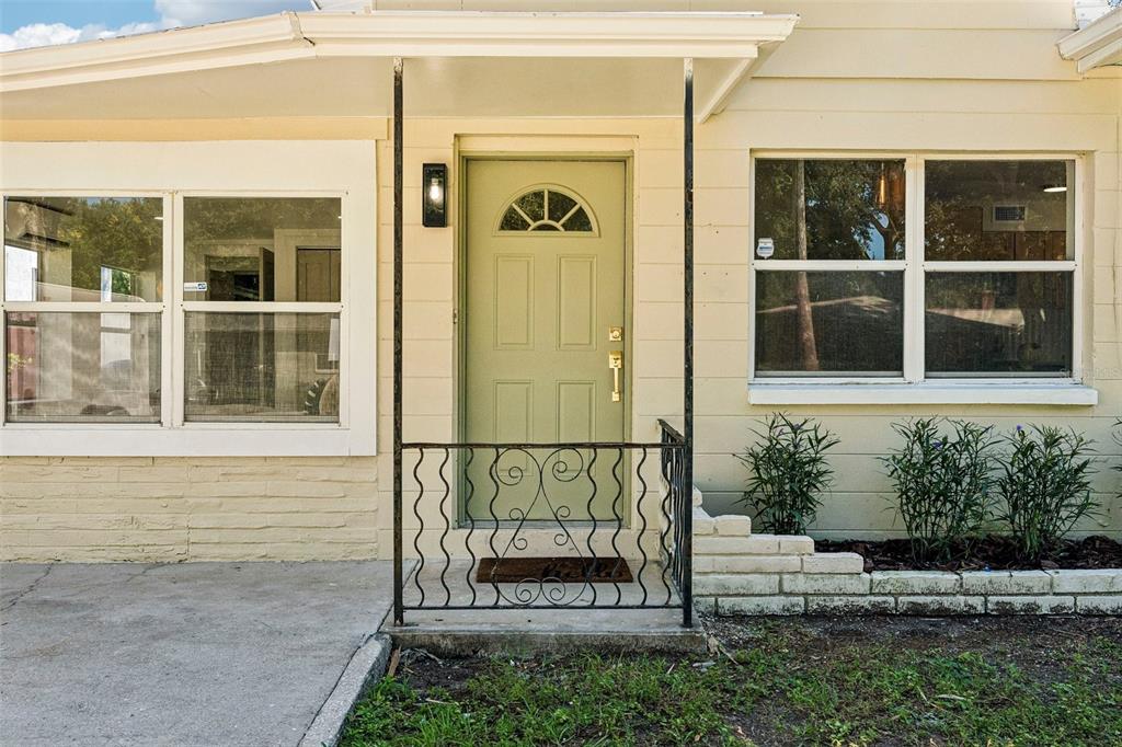 2112 25TH STREET S, ST PETERSBURG, FL — photo 4 of 37