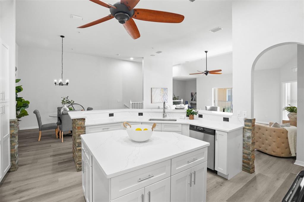 21019 SUNPOINT WAY UNIT #201, LUTZ, FL — photo 3 of 21