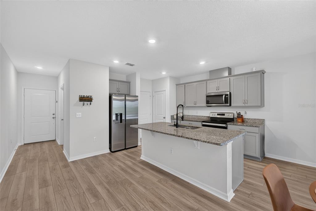 1405 MIRABELLA CIRCLE, DAVENPORT, FL — photo 2 of 30