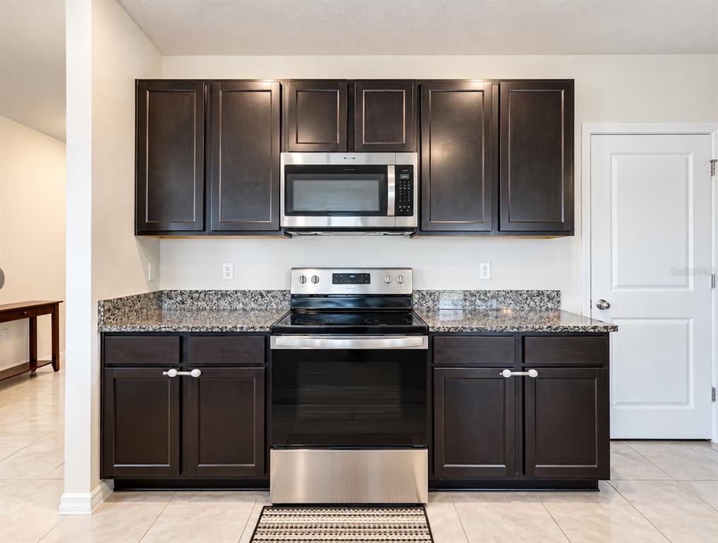 10940 TRAILING VINE DRIVE, TAMPA, FL — photo 4 of 19