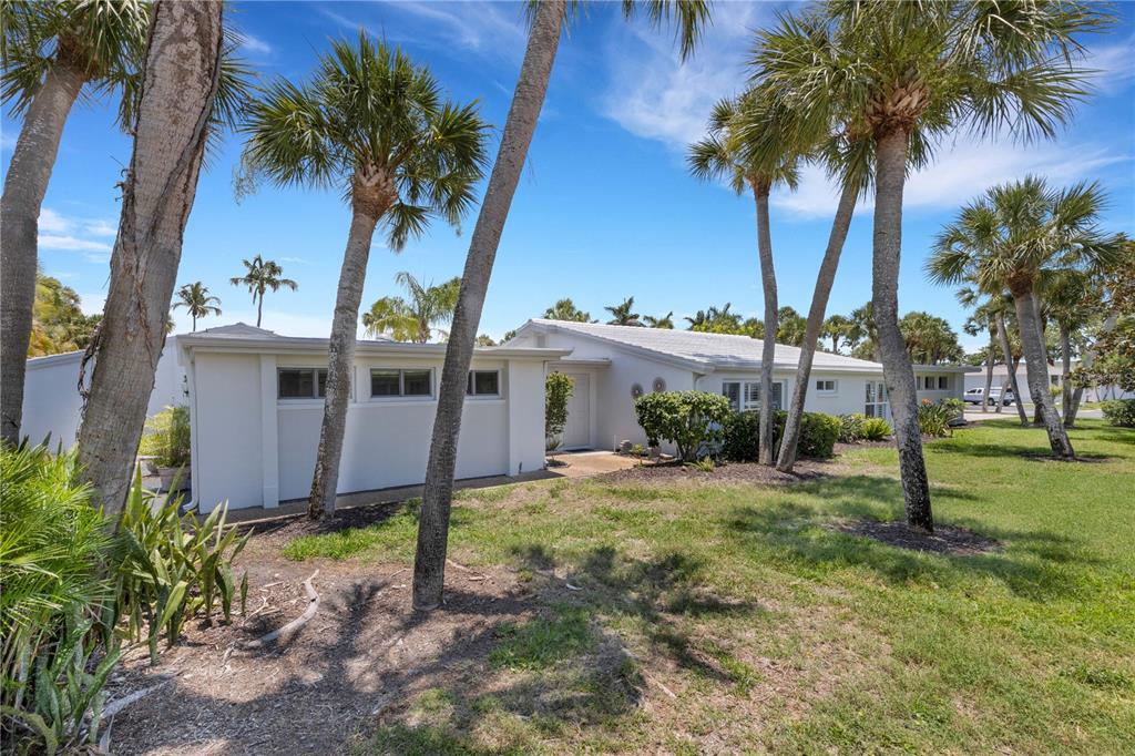 214 HOURGLASS WAY UNIT V-4, SARASOTA, FL — photo 2 of 88
