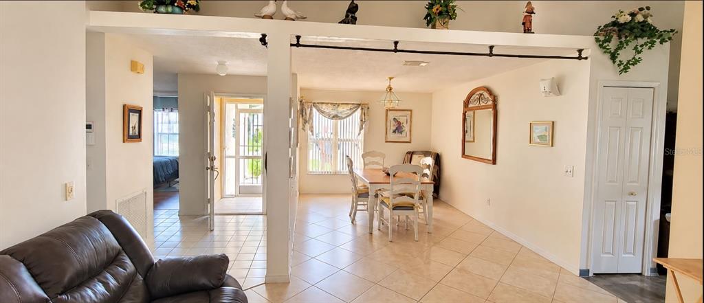 6747 PICANTE CIRCLE, FORT PIERCE, FL — photo 4 of 13