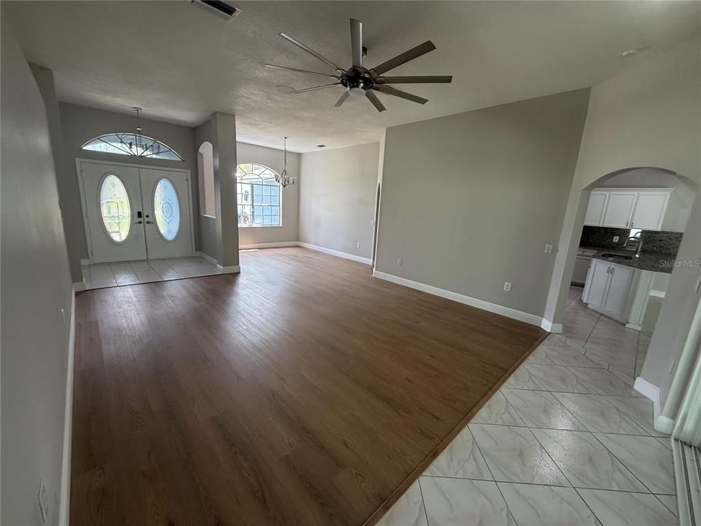 173 PORTLAND AVENUE, SPRING HILL, FL — photo 5 of 23