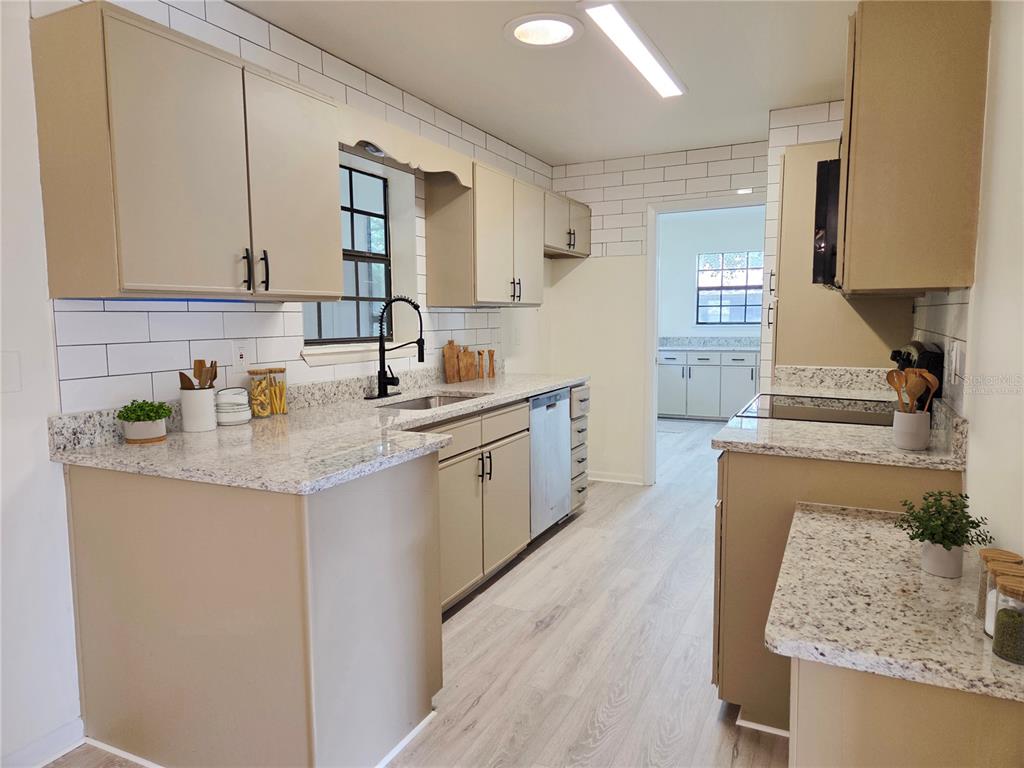 500 AVIATION AVENUE NE, PALM BAY, FL — photo 5 of 29
