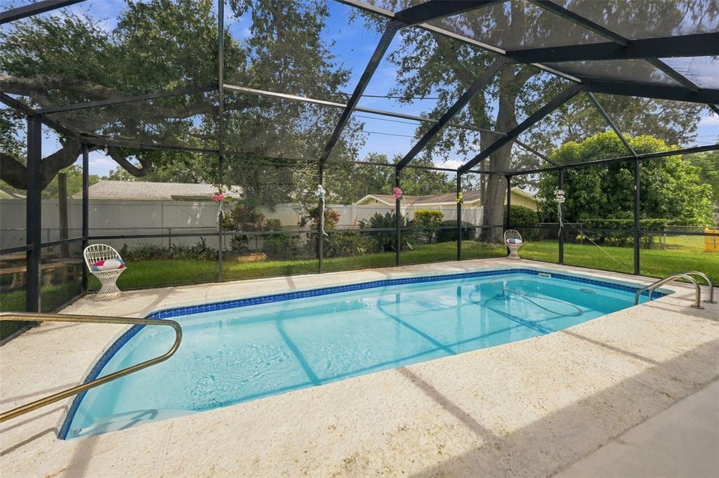 2336 HARN BOULEVARD, CLEARWATER, FL — photo 2 of 30