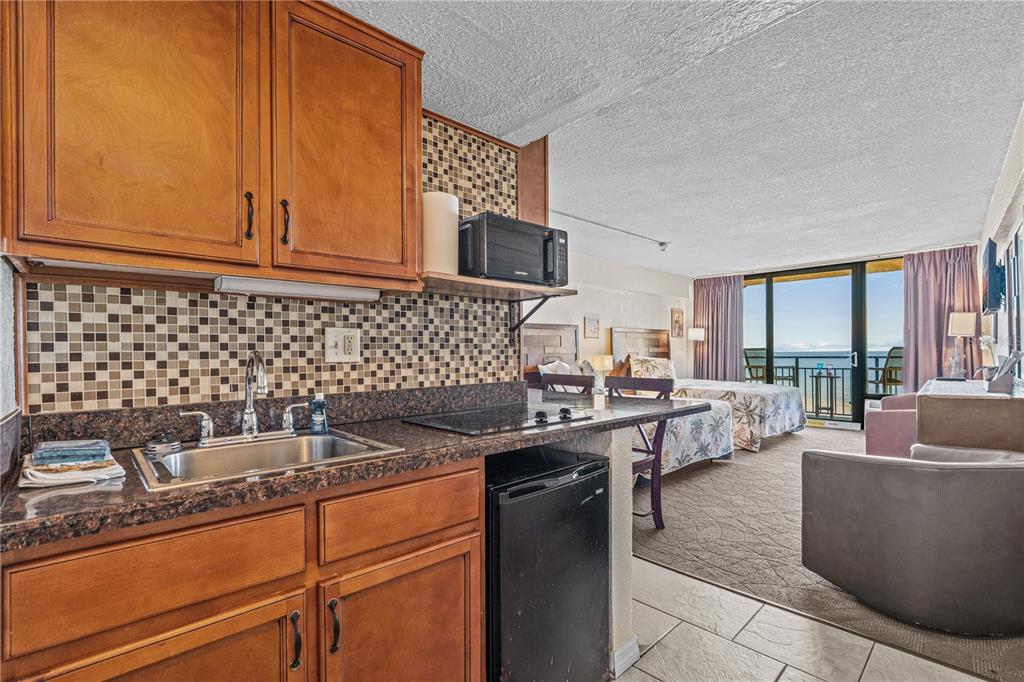 2301 S ATLANTIC AVENUE UNIT 526, DAYTONA BEACH SHORES, FL — photo 3 of 30