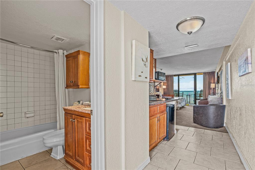 2301 S ATLANTIC AVENUE UNIT 526, DAYTONA BEACH SHORES, FL — photo 4 of 30
