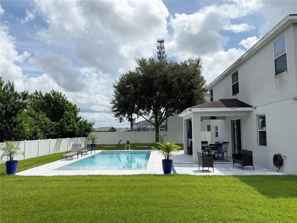 12236 FAIRLAWN DRIVE