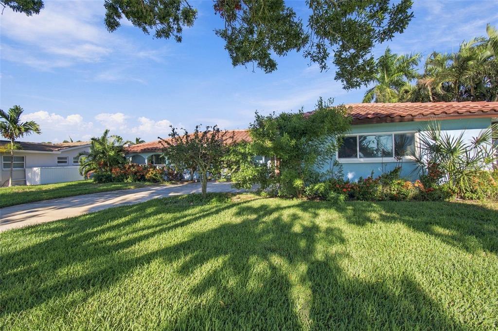 11975 7TH STREET E, TREASURE ISLAND, FL — photo 4 of 30