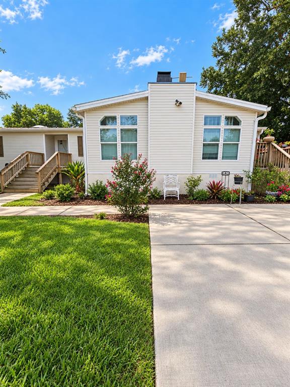 16800 SE 249TH TERRACE, UMATILLA, FL — photo 2 of 30