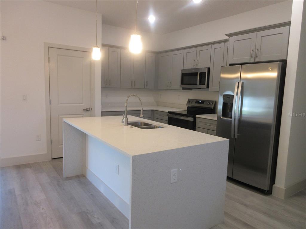 2440 SW 156TH LANE ROAD, OCALA, FL — photo 2 of 19