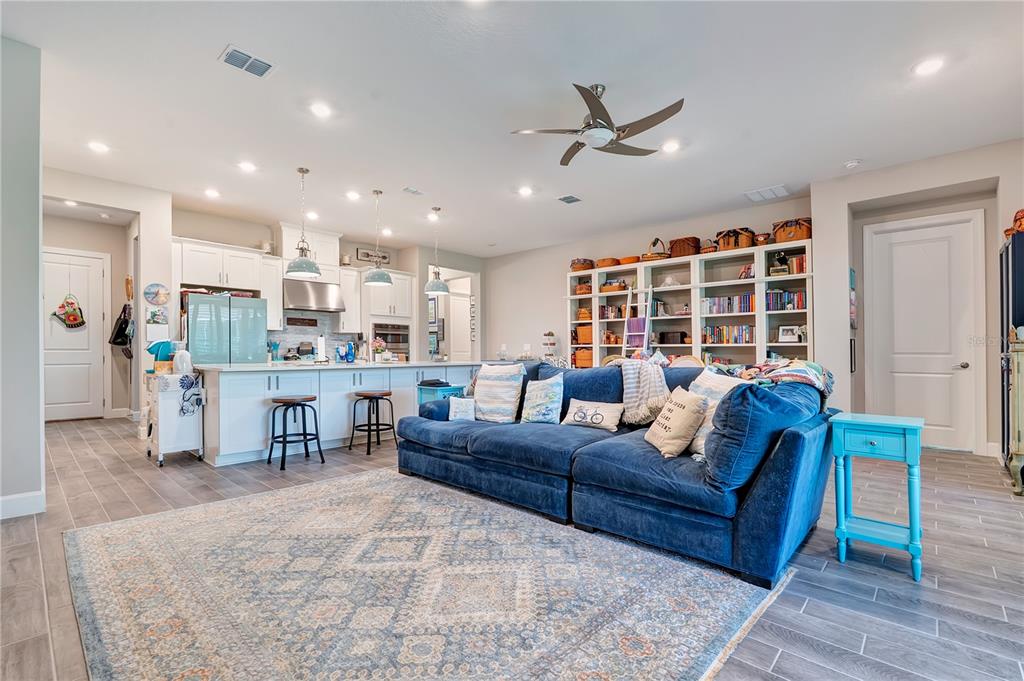 3617 VIA RIZZOLI COURT, POINCIANA, FL — photo 4 of 30