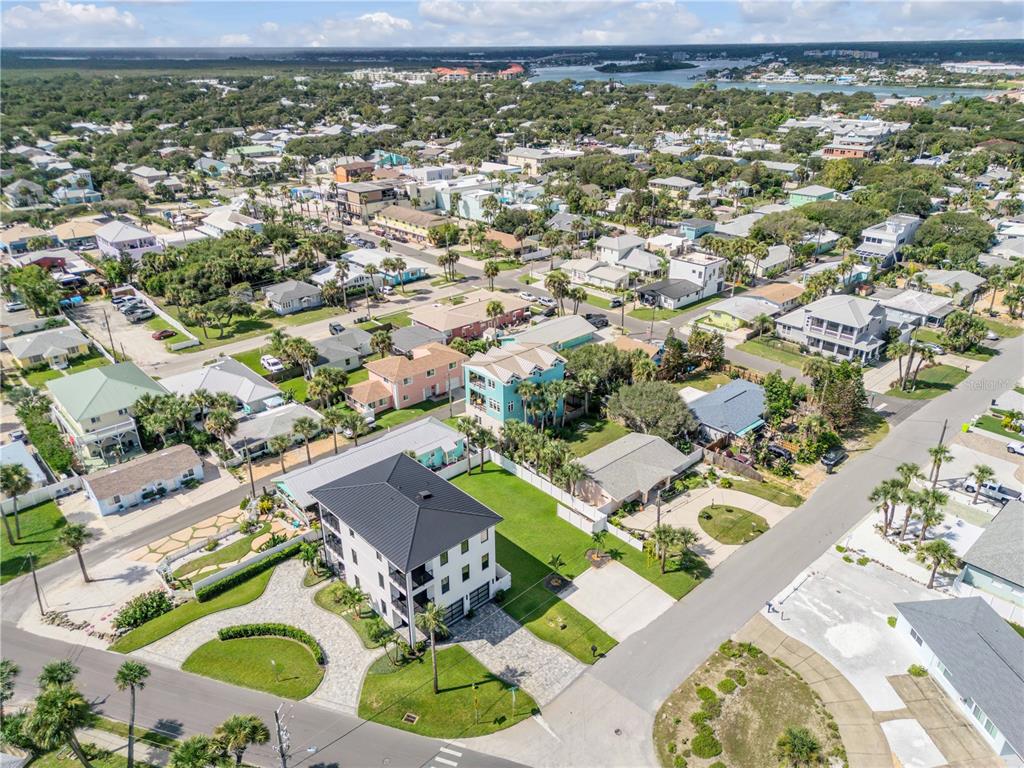 407 LINCOLN AVENUE, NEW SMYRNA BEACH, FL — photo 4 of 13