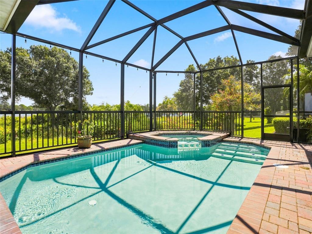 2707 LAKEBREEZE LANE S, CLEARWATER, FL — photo 3 of 30