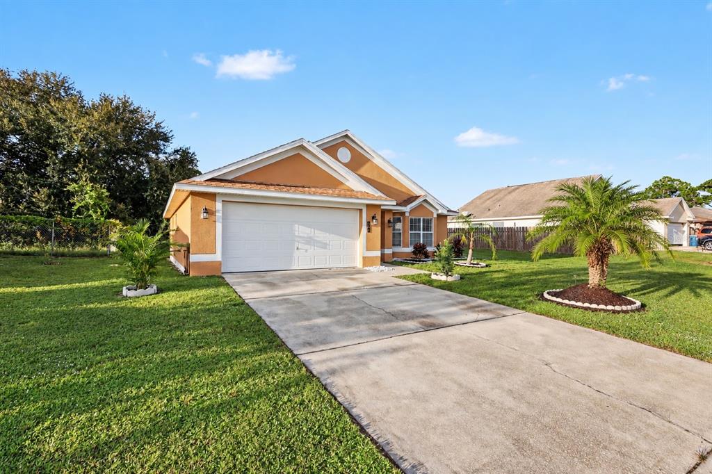 301 BOUGAINVILLEA STREET NW, PALM BAY, FL — photo 3 of 30