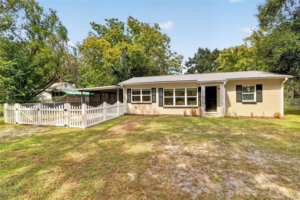 706 MULBERRY STREET, FRUITLAND PARK, FL — photo 4 of 18
