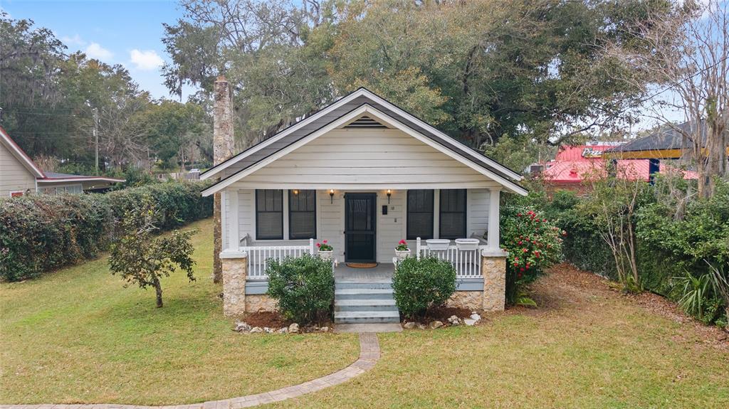 18 SE 14TH AVENUE