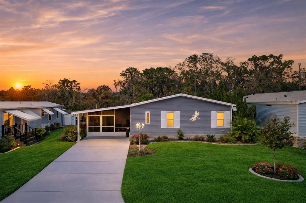 8568 BREEZE HILL DRIVE