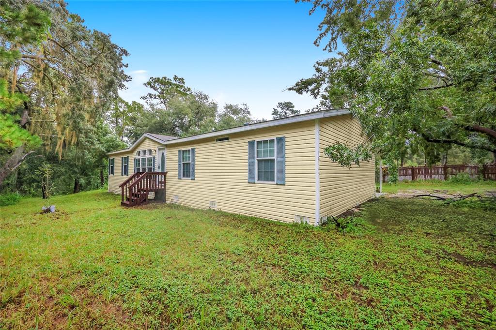 16145 SE 56TH PLACE ROAD, OCKLAWAHA, FL — photo 3 of 27