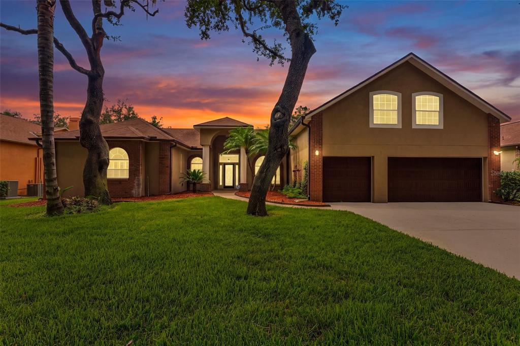 2561 REGAL RIVER ROAD, VALRICO, FL — photo 2 of 30