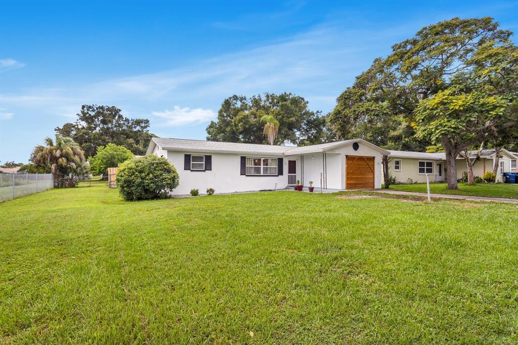 407 OCEAN COURT, LARGO, FL — photo 3 of 30