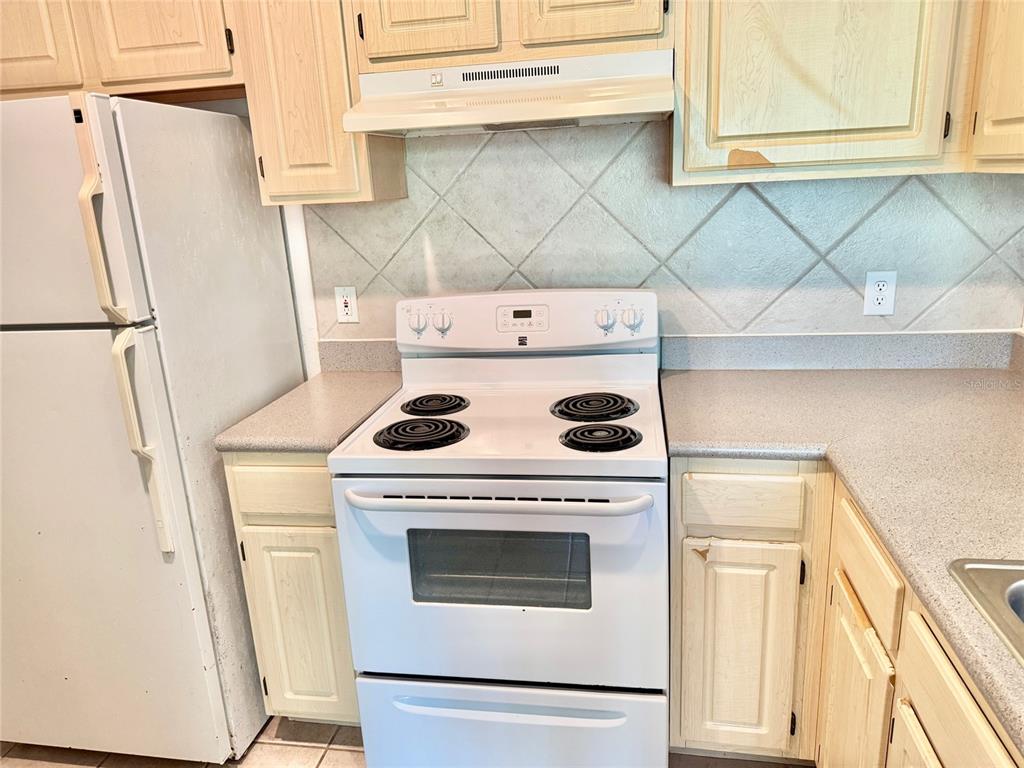 8919 LEGACY COURT UNIT 18204, KISSIMMEE, FL — photo 5 of 30