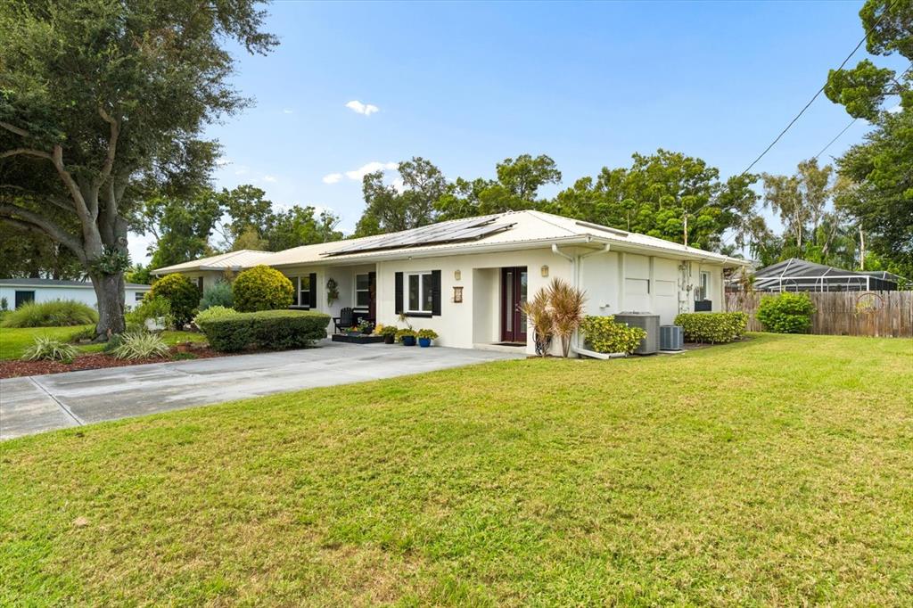 400 N CORONA AVENUE, CLEARWATER, FL — photo 2 of 41