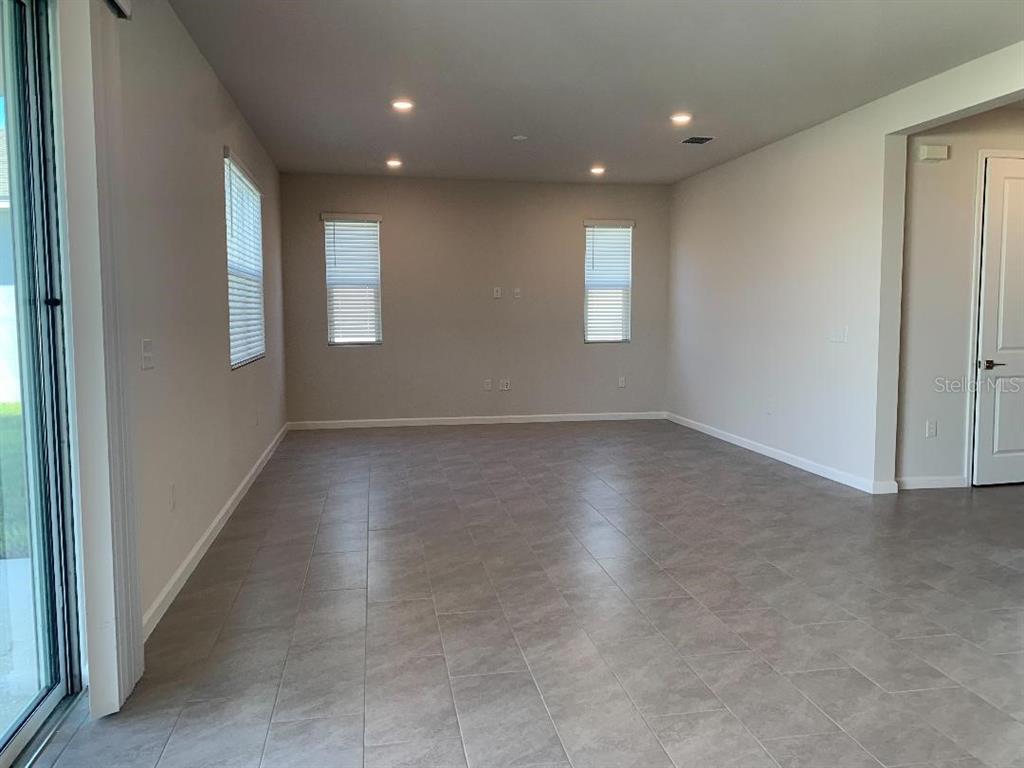 1064 SUGARWOOD STREET, DAVENPORT, FL — photo 4 of 30