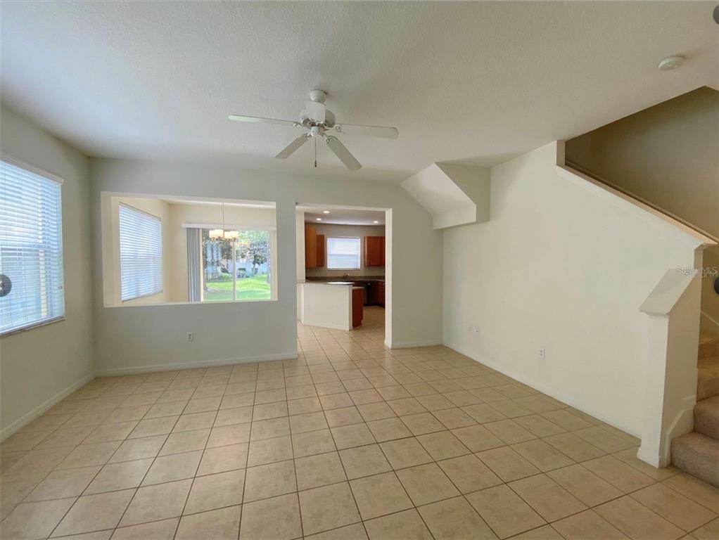 3048 SEAVIEW CASTLE DRIVE, KISSIMMEE, FL — photo 3 of 13