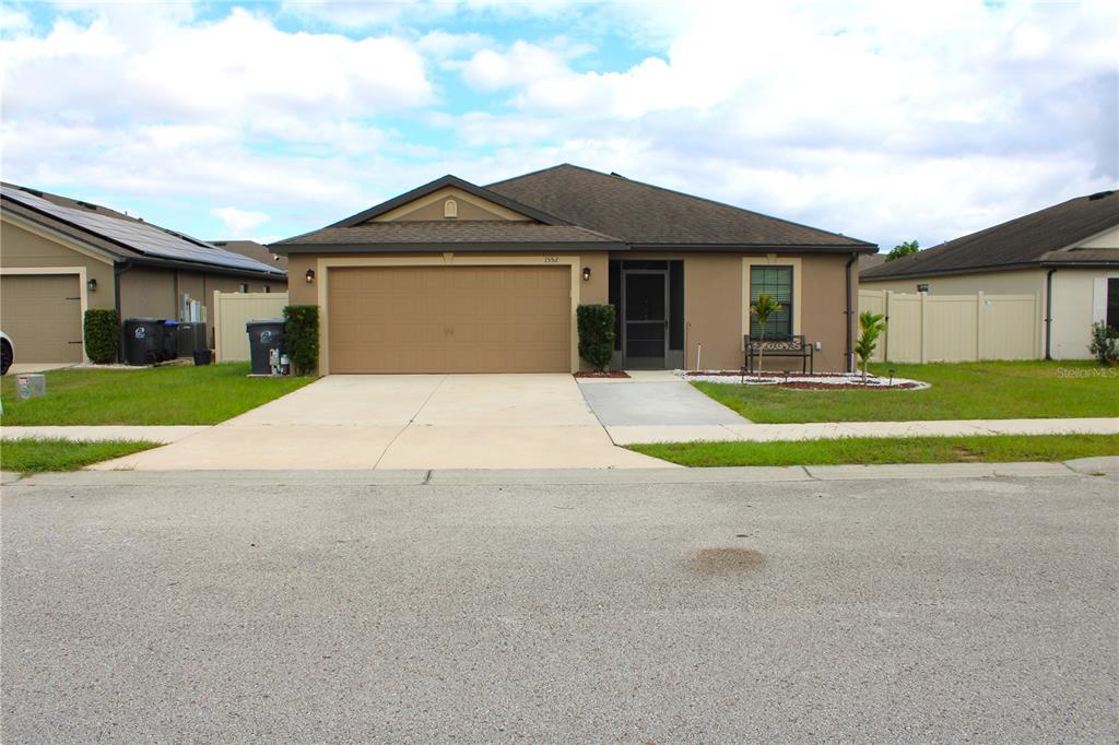 1552 SWAN LAKE CIRCLE