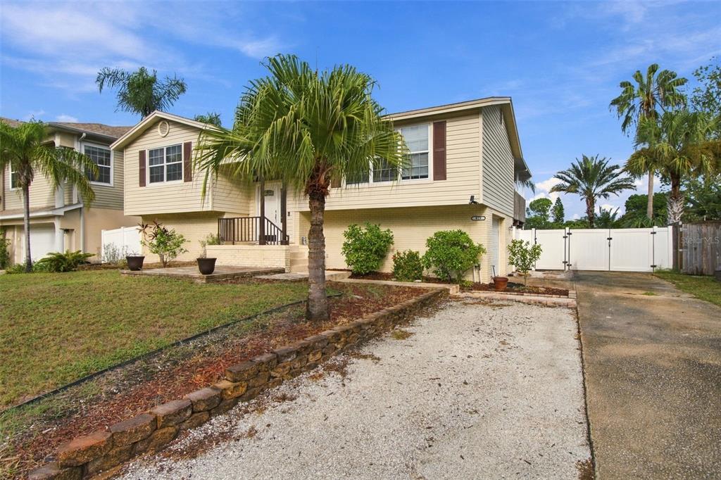 915 LYNNLEA LANE, TARPON SPRINGS, FL — photo 5 of 66