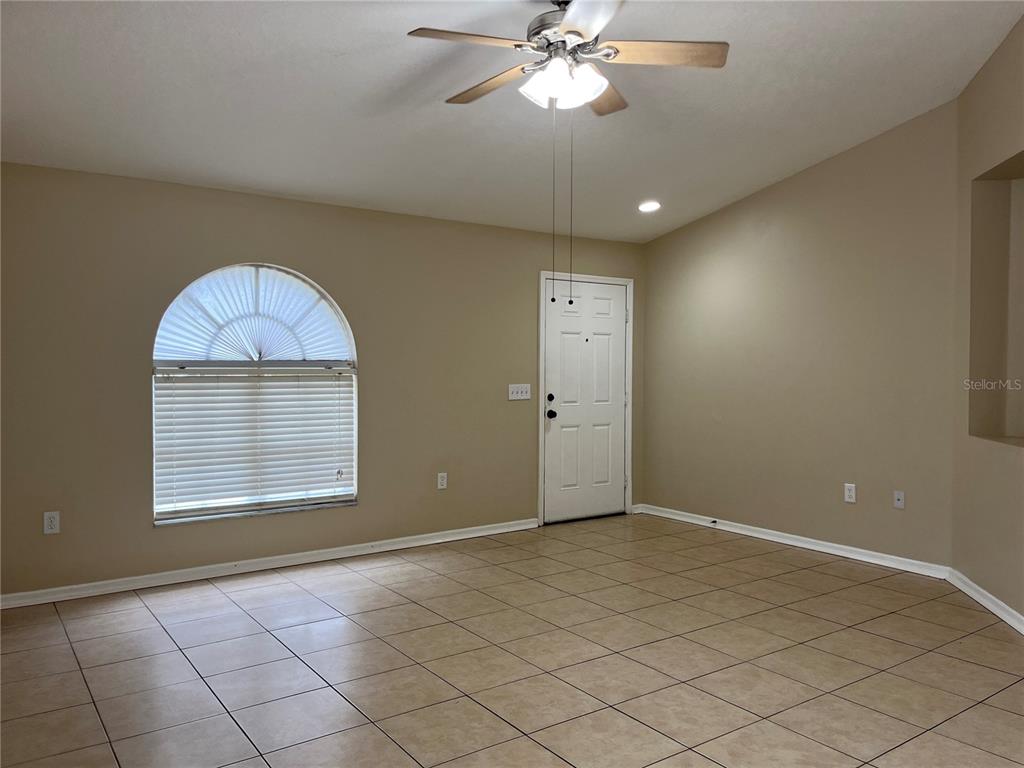 515 SABLE POINTE AVENUE, SEFFNER, FL — photo 4 of 21