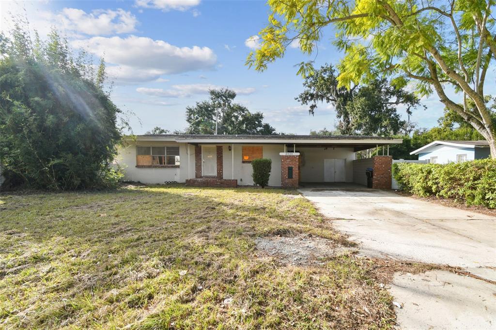 1800 PALM LANE