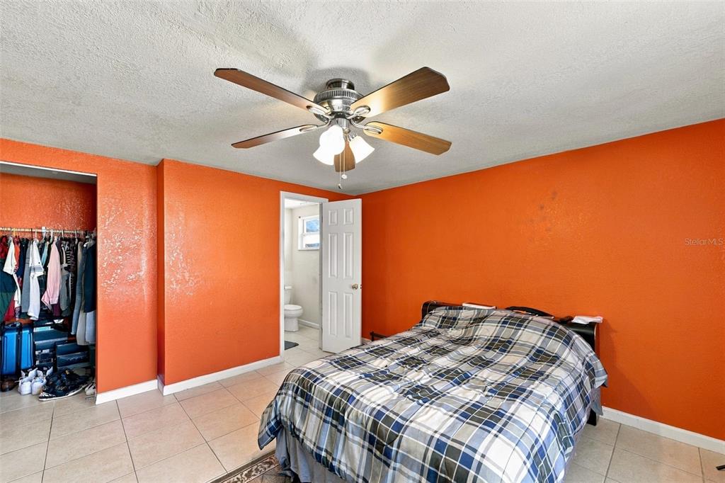 431 74TH AVENUE N, ST PETERSBURG, FL — photo 5 of 12
