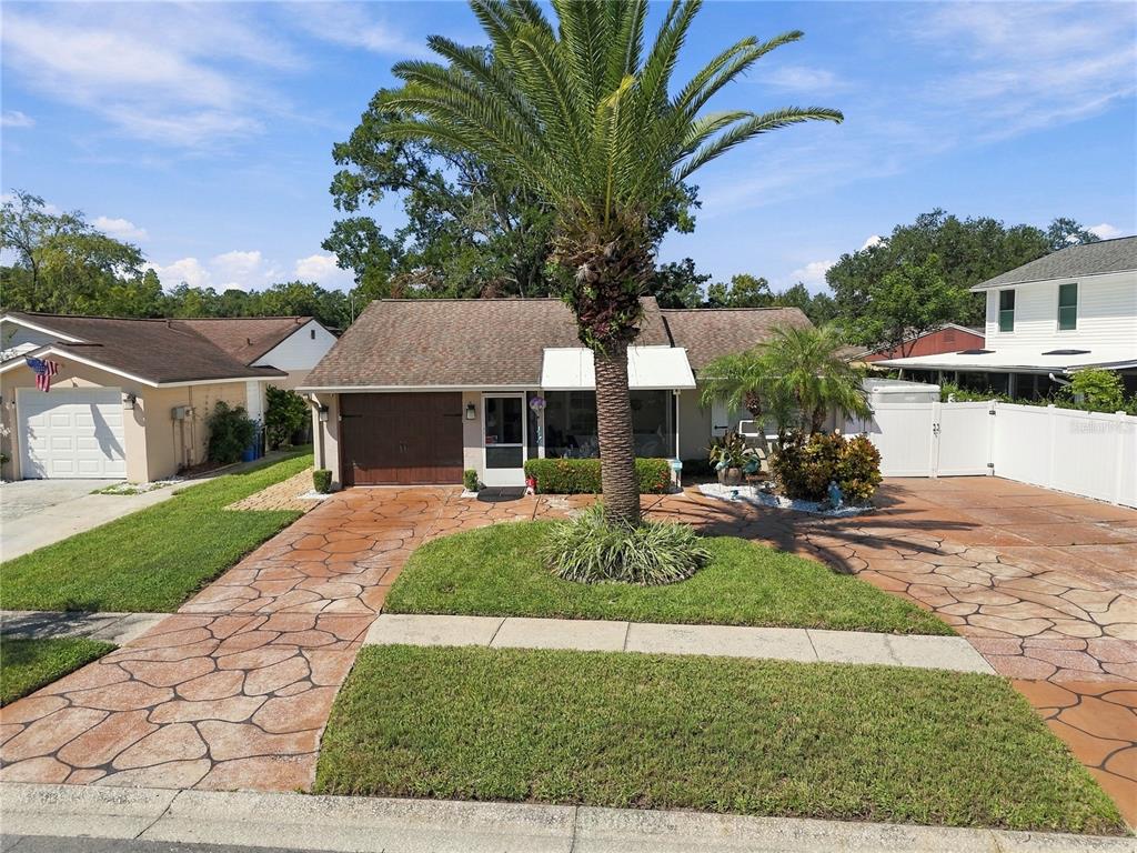 16012 SADDLESTRING DRIVE, TAMPA, FL — photo 3 of 30