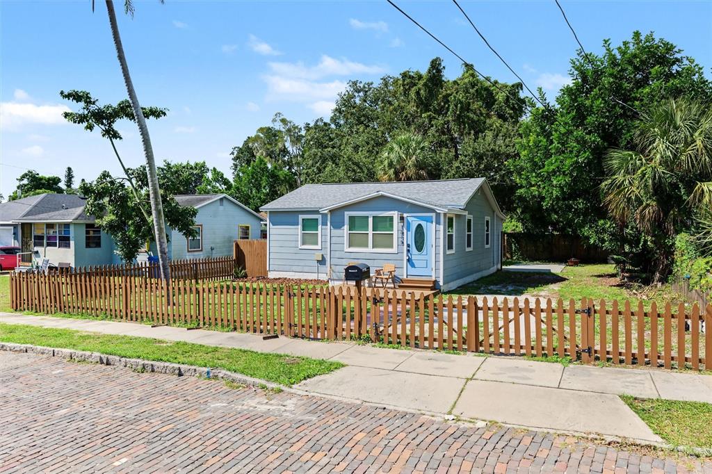 1815 12TH STREET S, ST PETERSBURG, FL — photo 2 of 47