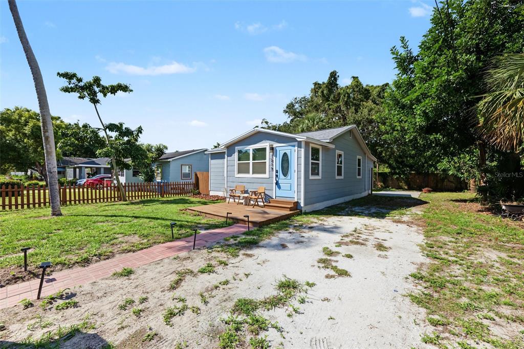1815 12TH STREET S, ST PETERSBURG, FL — photo 3 of 47
