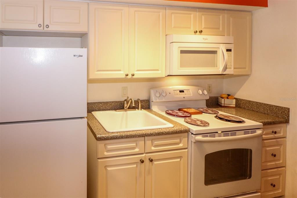 22302 VICK STREET UNIT 220, PORT CHARLOTTE, FL — photo 4 of 15