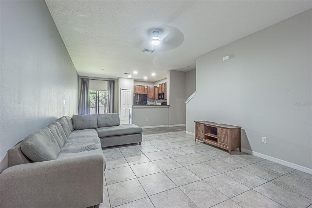 12923 DREAM CATCHER WAY UNIT 1, RIVERVIEW, FL — photo 3 of 28