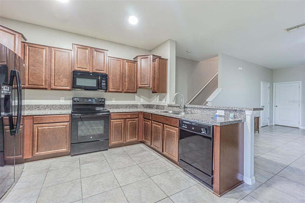 12923 DREAM CATCHER WAY UNIT 1, RIVERVIEW, FL — photo 5 of 28