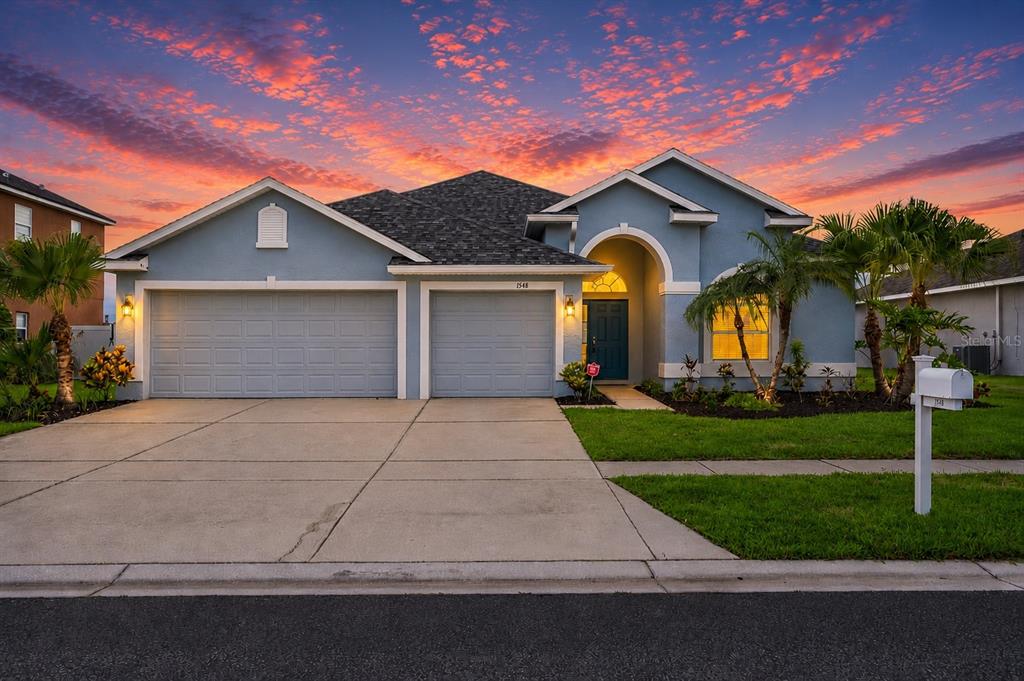 1548 MIRA LAGO CIRCLE
