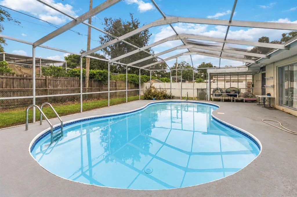 8006 N OLA AVENUE, TAMPA, FL — photo 2 of 16