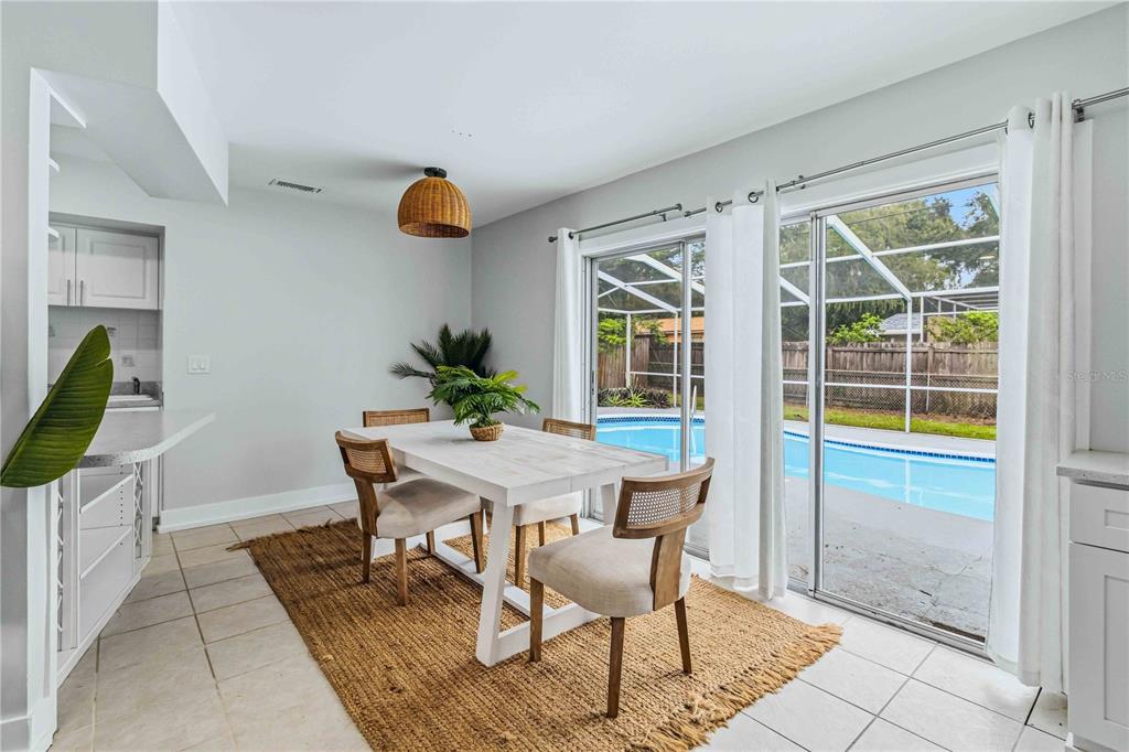 8006 N OLA AVENUE, TAMPA, FL — photo 4 of 16