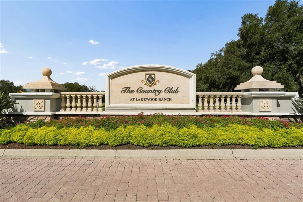 7047 VILAMOURA PLACE, LAKEWOOD RANCH, FL — photo 2 of 30