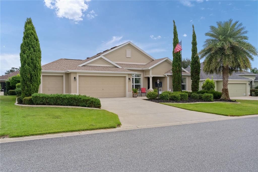 3275 KILARNY PLACE, THE VILLAGES, FL — photo 3 of 30