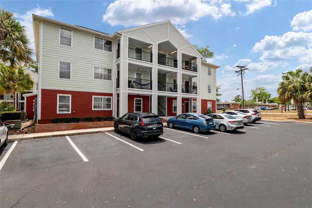 2360 SW ARCHER ROAD UNIT 811